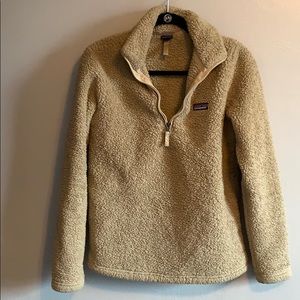 Beige Patagonia 1/4 zip